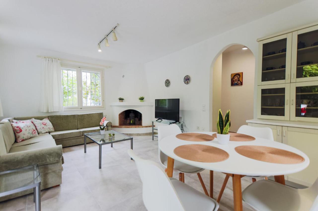 Zeusplace Seaside Home Private Beach And Parking 플라카 리토코로우 외부 사진