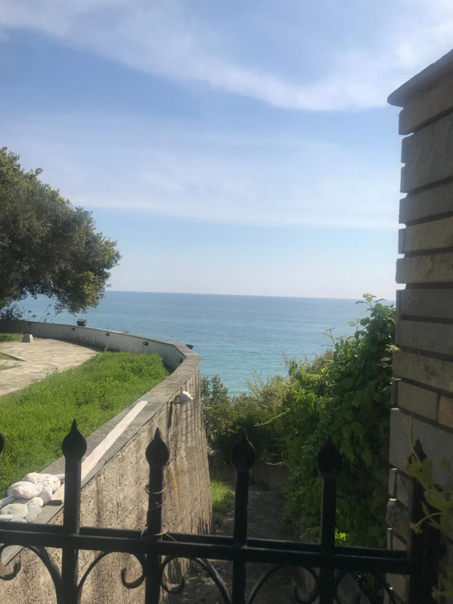 Zeusplace Seaside Home Private Beach And Parking 플라카 리토코로우 외부 사진